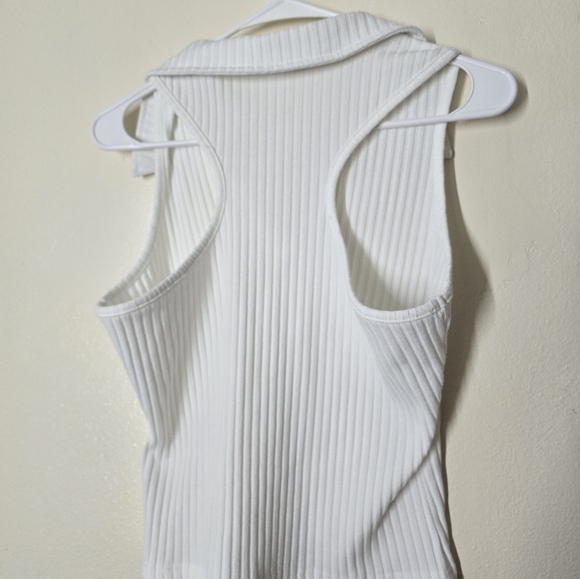 White Asymmetrical Ribbed Polo Tank Top - Picture 3 of 3